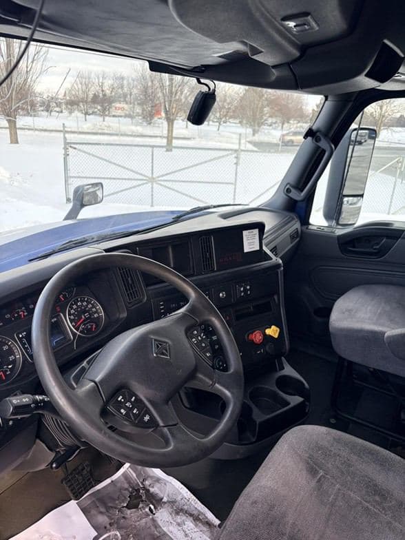 2021 INTERNATIONAL LT TNF112004 Web image 7