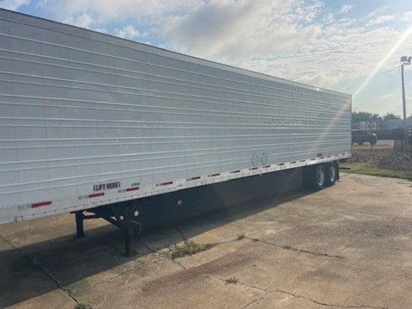 2022 Utility 3000R image 3