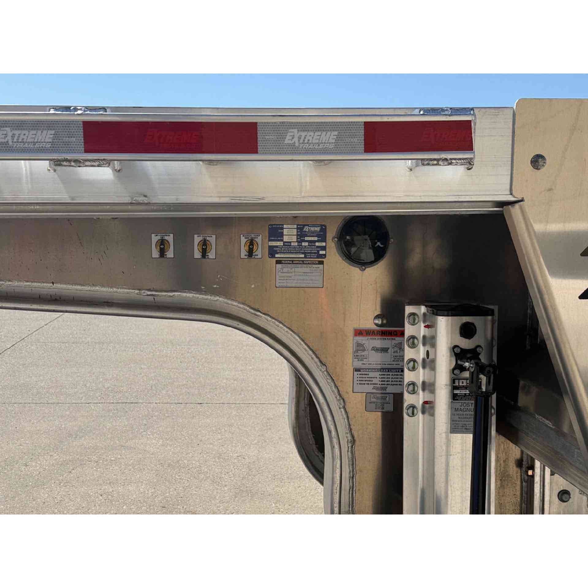 2027 Extreme XS70 Step Deck Tri Axle R22.5 image 7