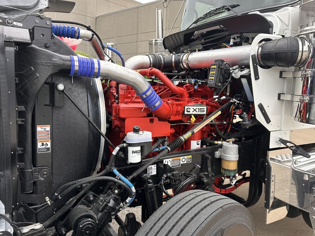 New 2027 KENWORTH W900L image 23