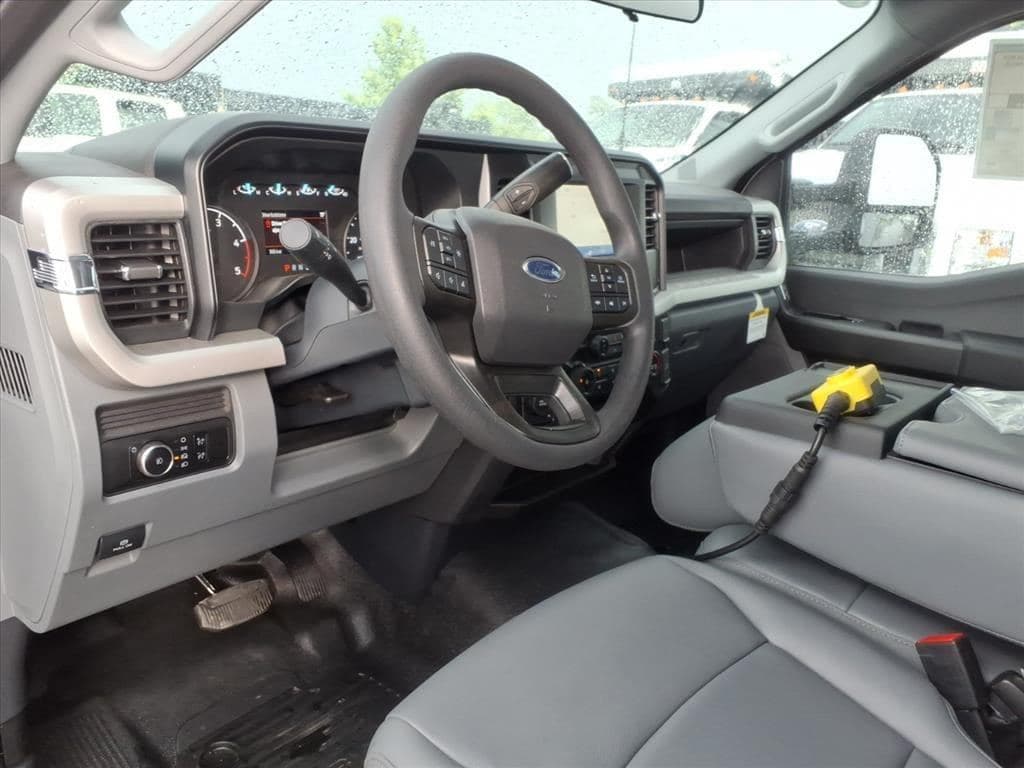2026 Ford F550 SD XL image 12