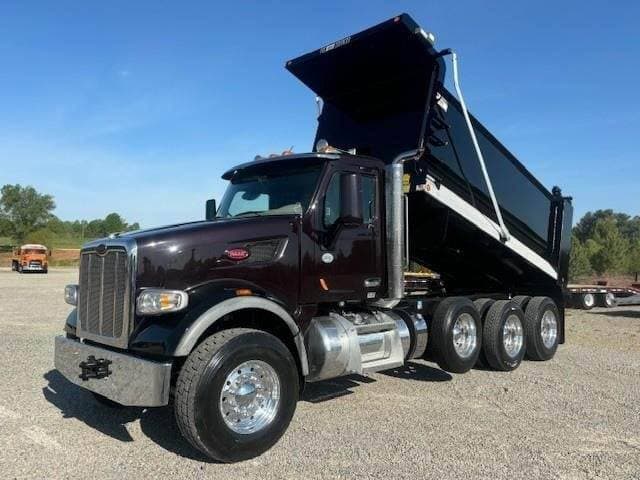 2022 Peterbilt 567 image 6