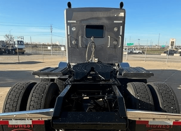 2020 Kenworth W9 Series image 7