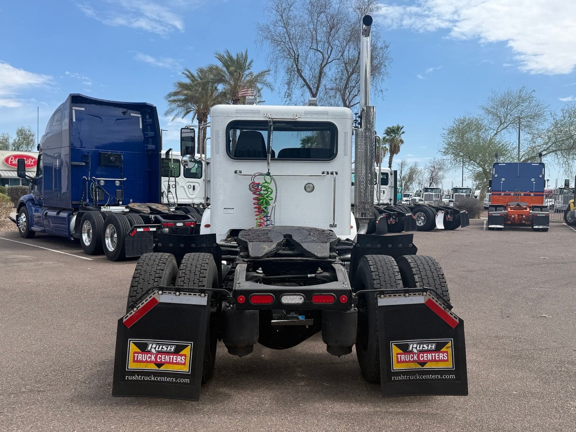 2019 Peterbilt 337 image 4