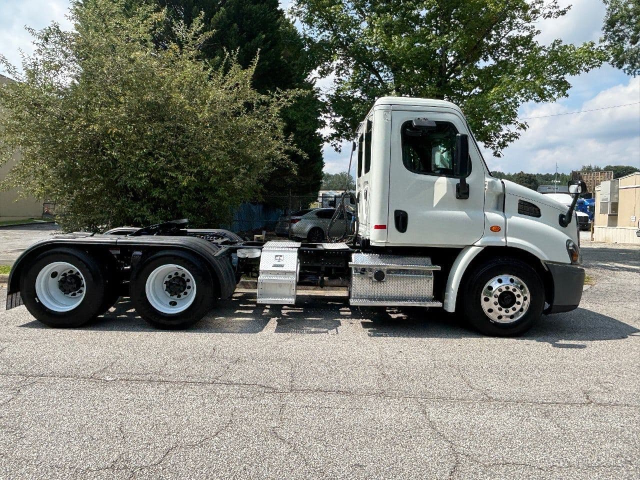 2019 Freightliner Cascadia 113 image 5