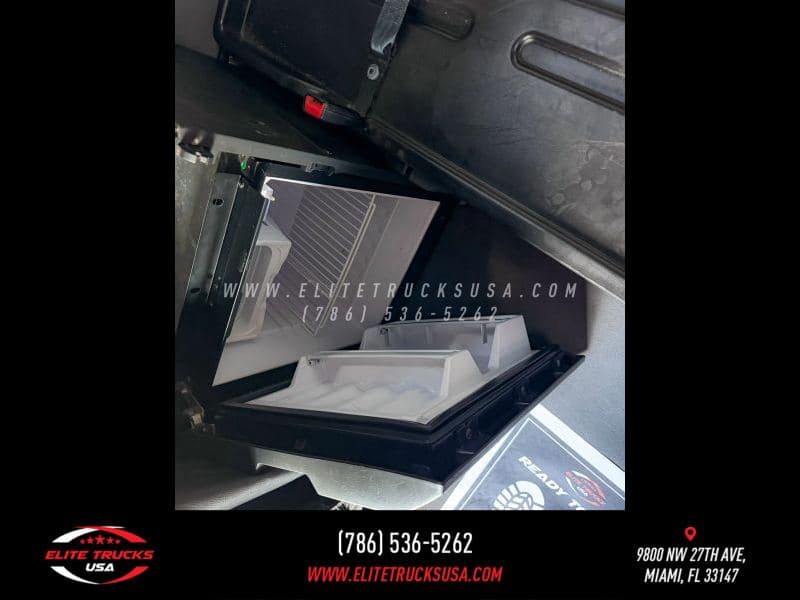 2022 Freightliner Cascadia 126 image 40