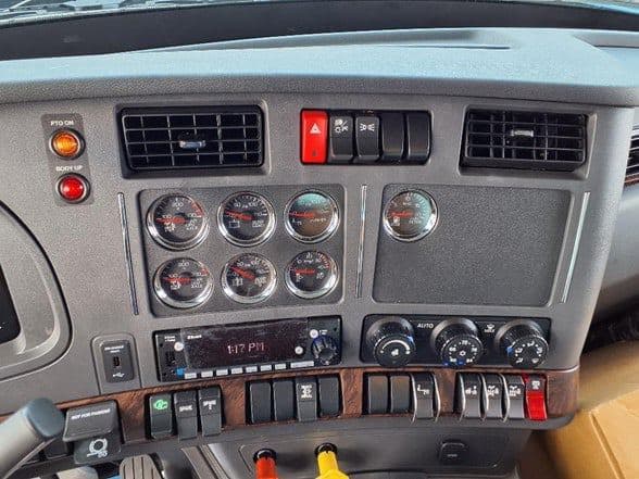 2026 Kenworth W990 image 12