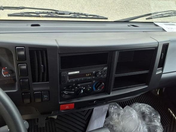 2026 Isuzu NPR HD image 18