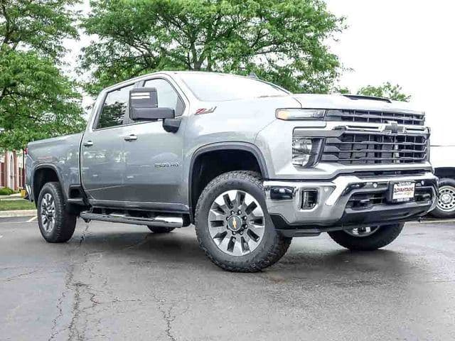 2026 Chevrolet Silverado 2500HD LT image 2