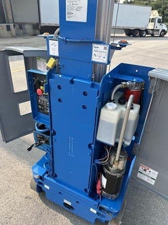 2016 GENIE GR20 image 8