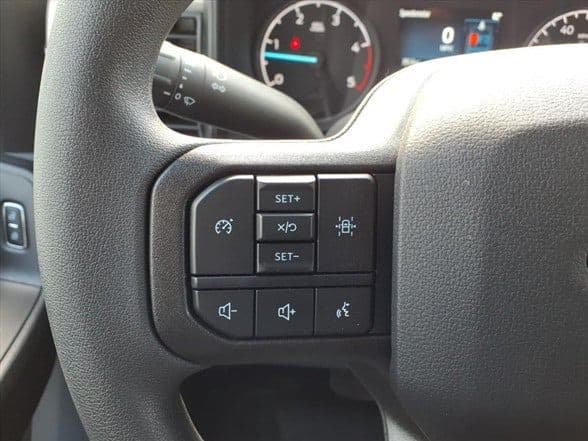 2025 Ford F550 image 7