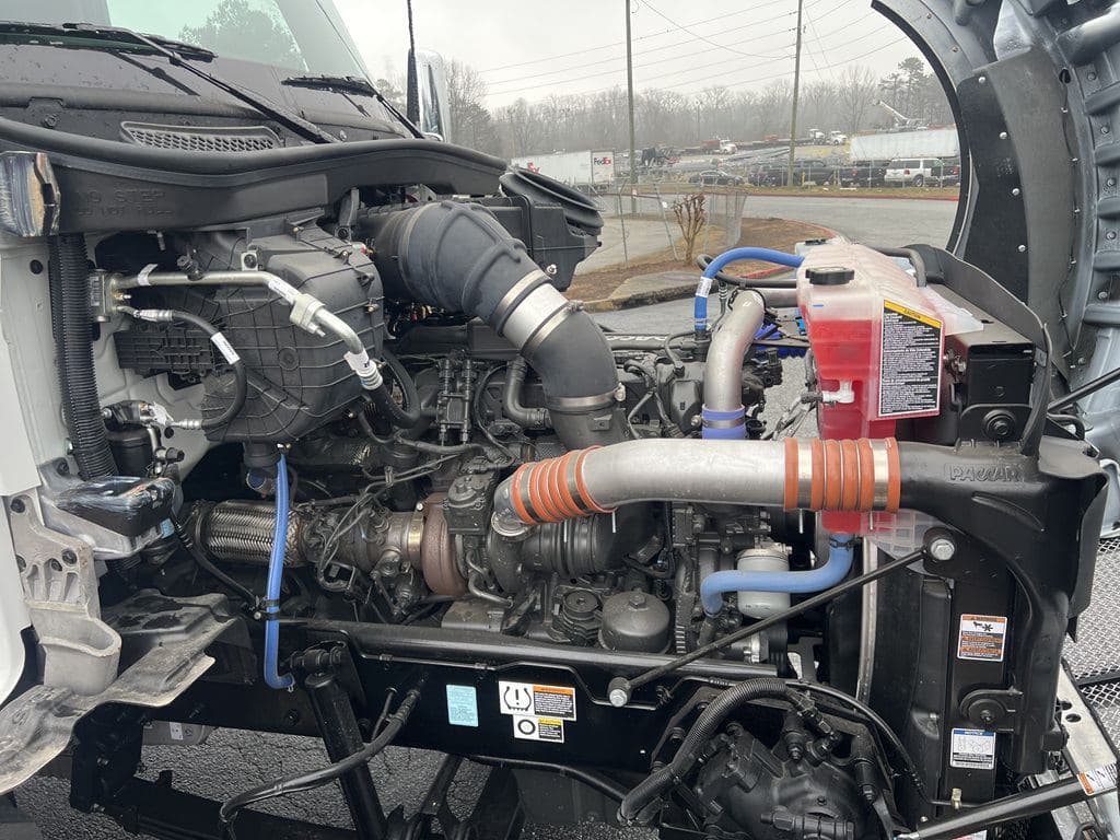 New 2026 KENWORTH T880 image 19