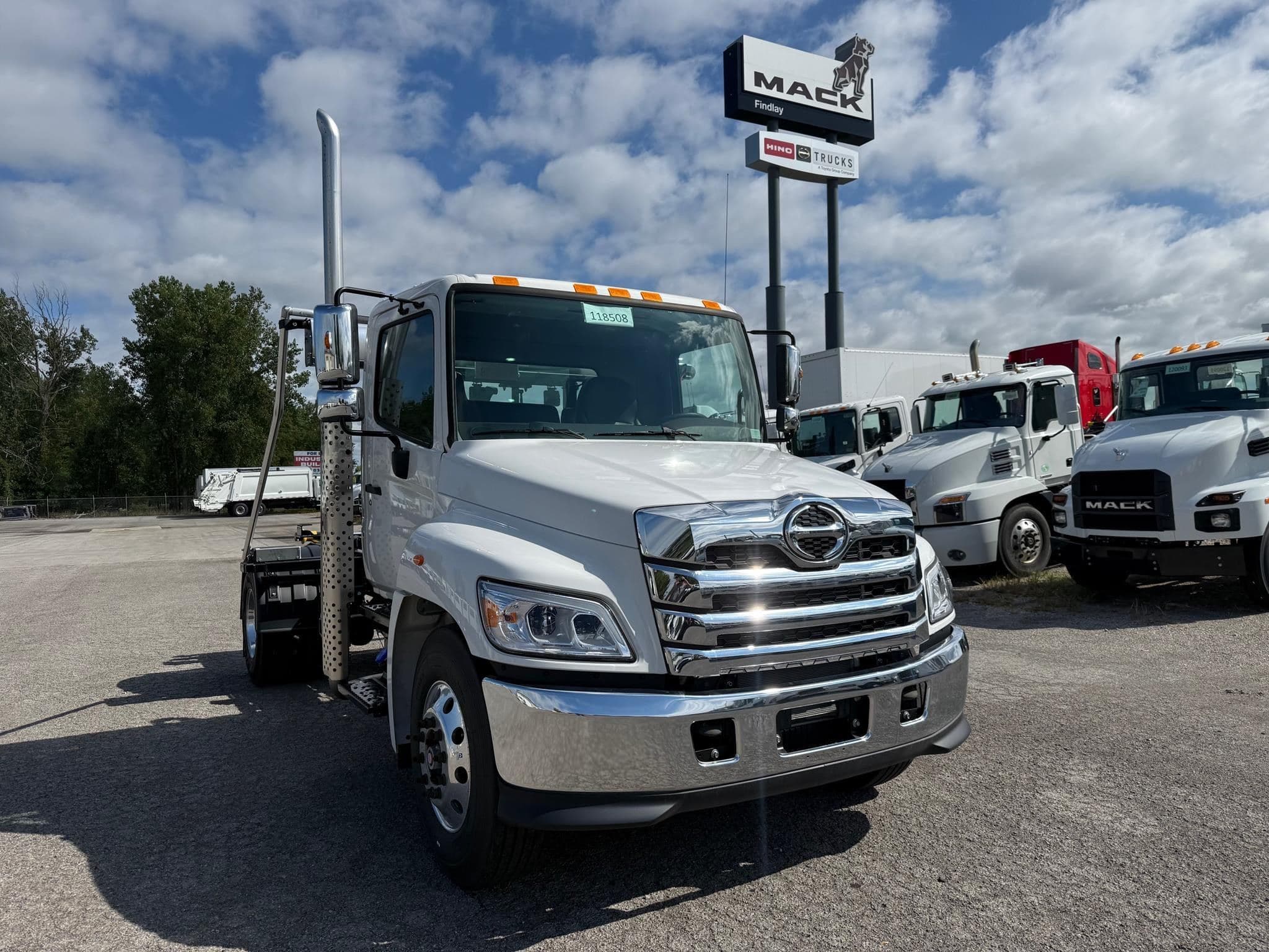 2025 HINO L7 118508 image 8