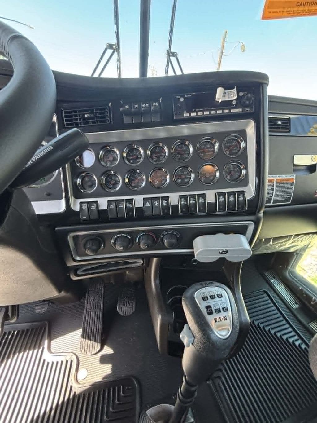 New 2027 KENWORTH T800 image 19