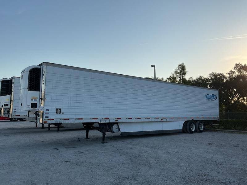 2012 Utility 3000R image 1