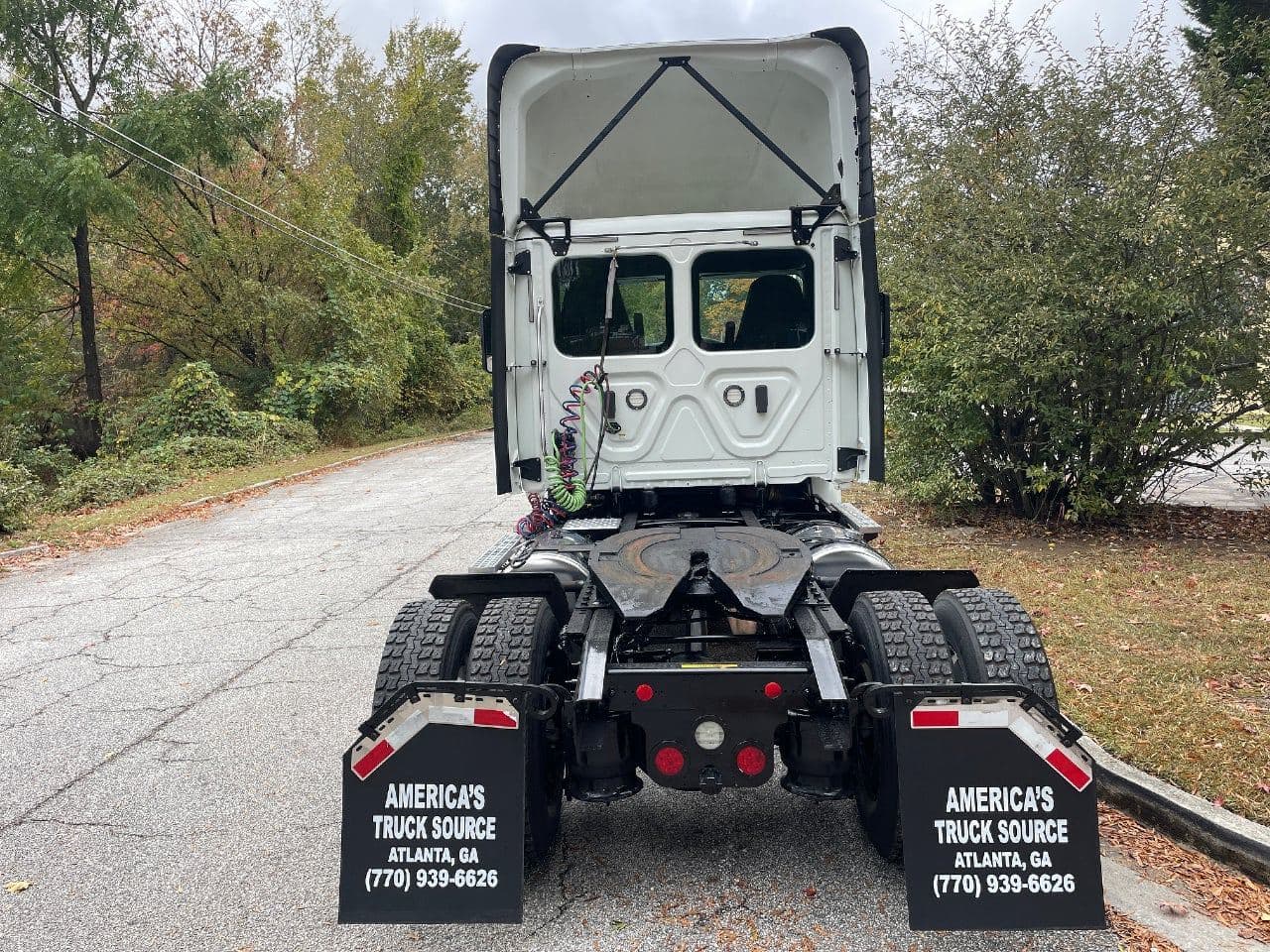 2019 Freightliner Cascadia 116 image 4