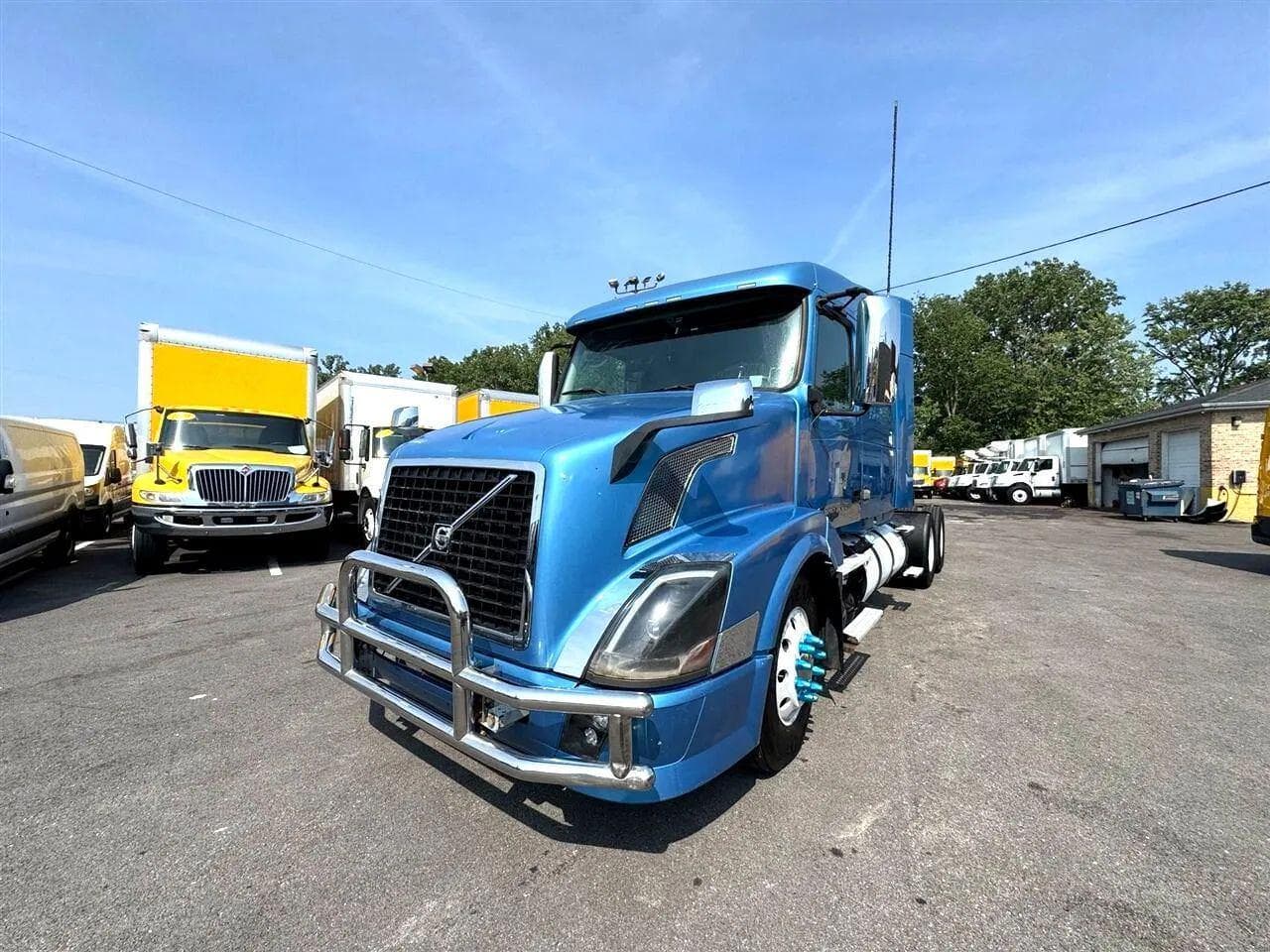 2012 Volvo VNL image 28