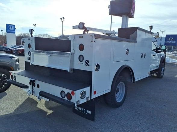 2026 Ford F550 image 5