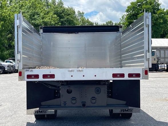 2024 Isuzu NRR image 20