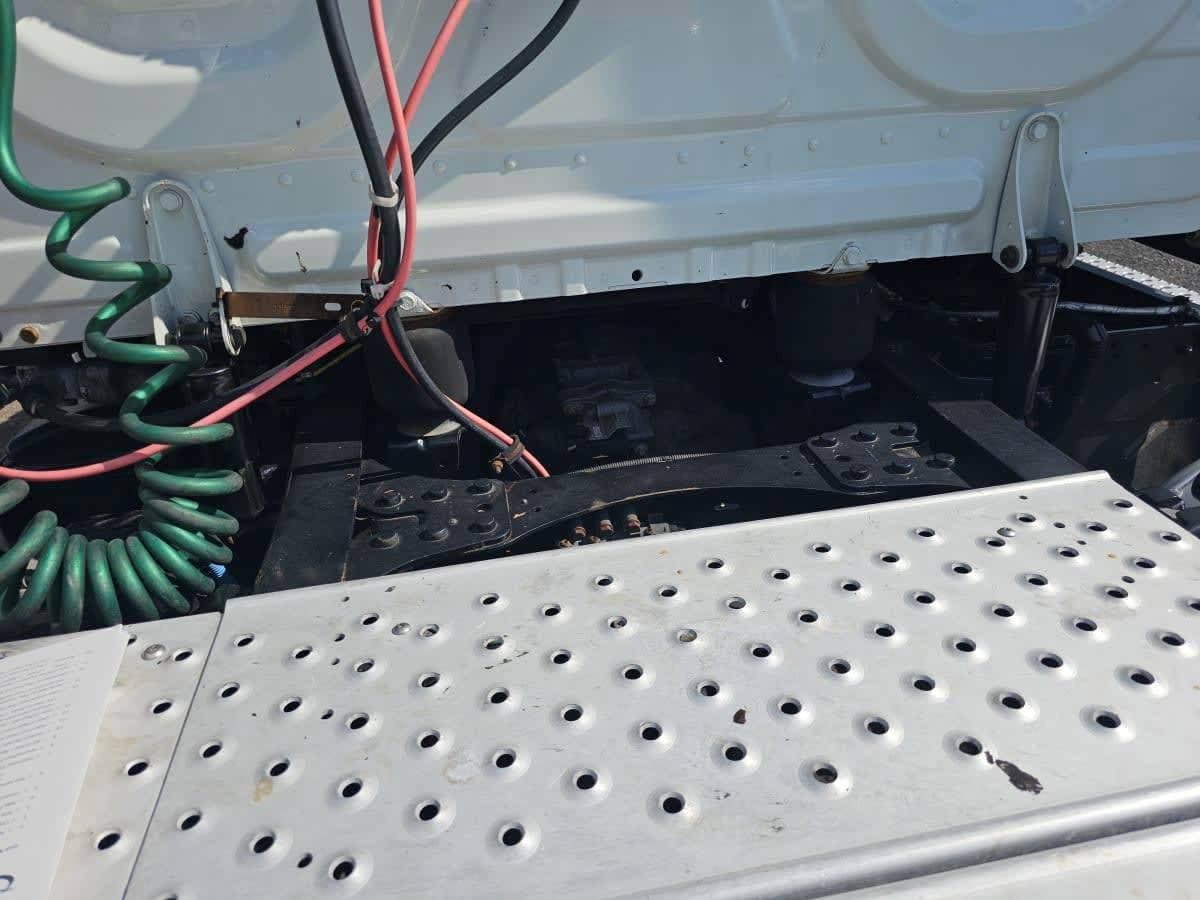 2019 Freightliner Cascadia image 14