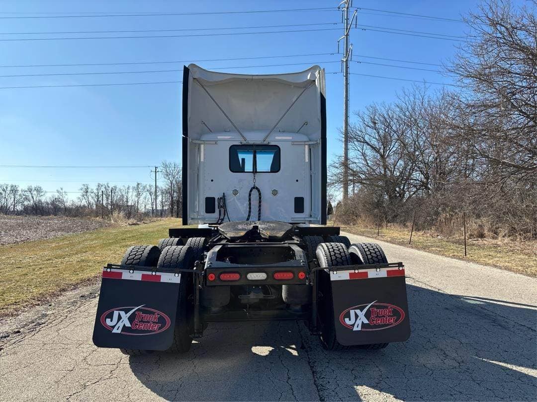 2020 Peterbilt 579 image 5