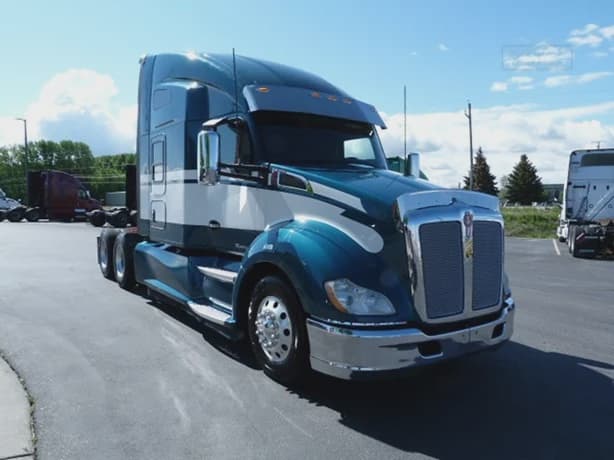 2021 Kenworth T680 image 3