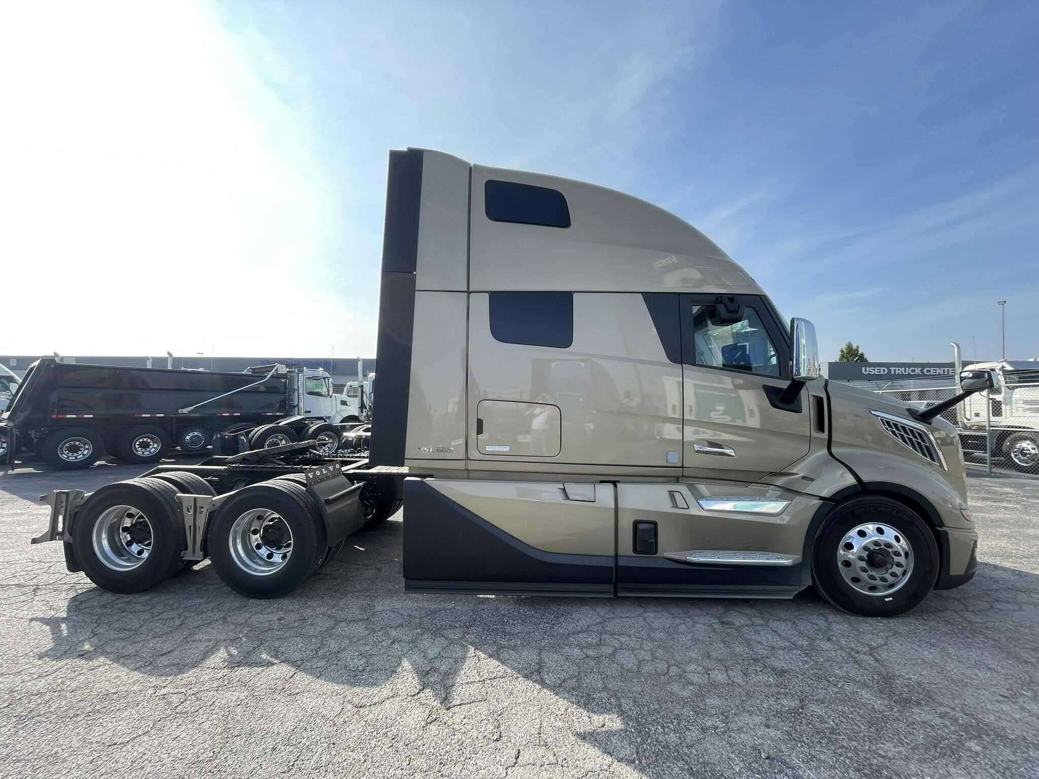 2026 Volvo NEW VNL image 4