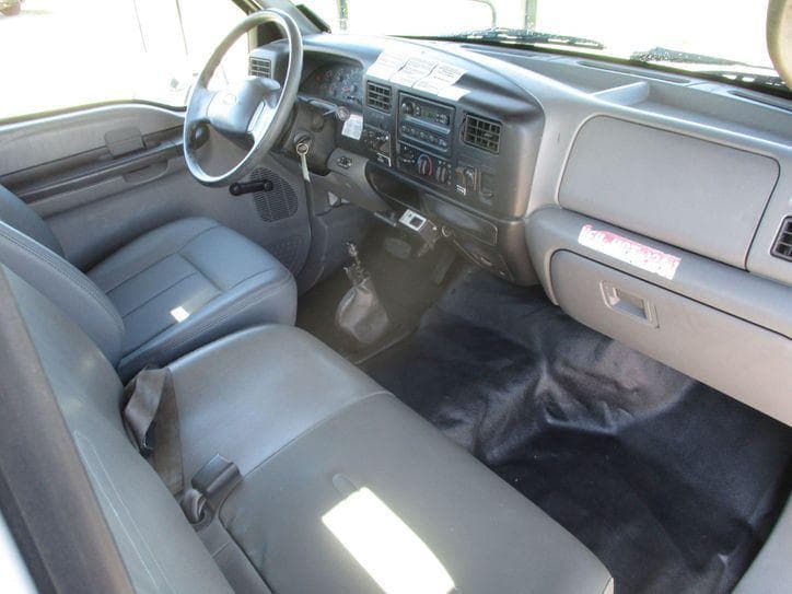 2008 Ford F-750 CHIPPER DUMP BUCKET BOOM TRUCK image 11