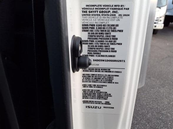 2025 Isuzu NRR image 20