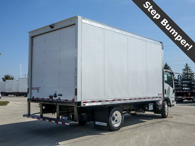 2025 Chevrolet 5500 XG LCF Gas Work Truck 16'x102"x91" Box Truck image 3