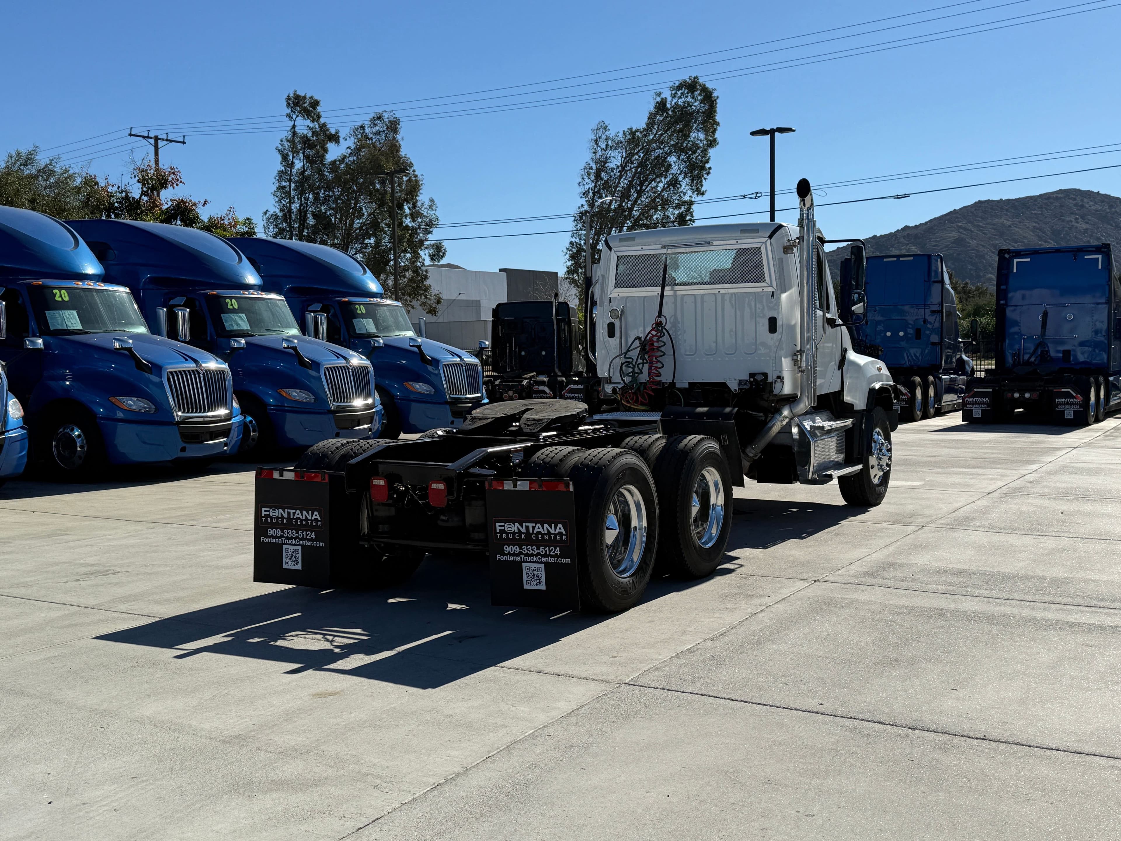 2019 Freightliner 114SD image 5