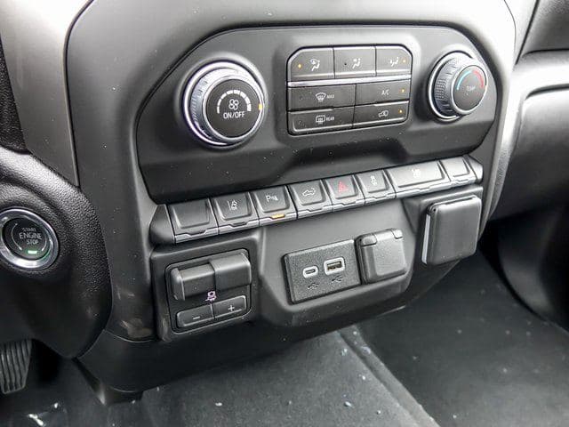 2026 Chevrolet Silverado 2500HD Custom image 18