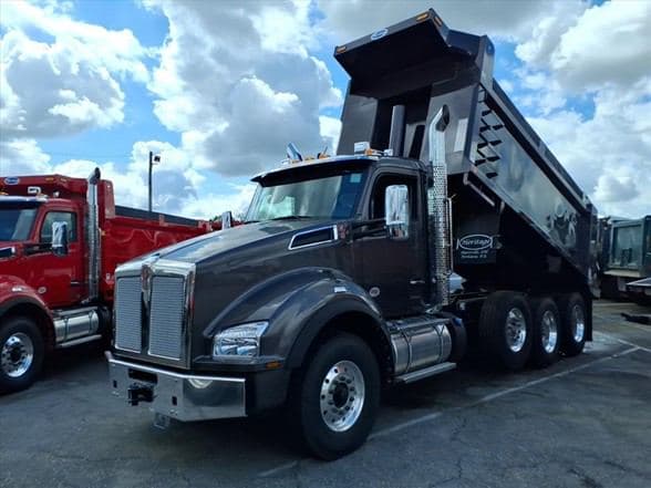 2026 Kenworth T880 image 15