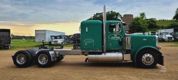 1999 PETERBILT 379 image 2