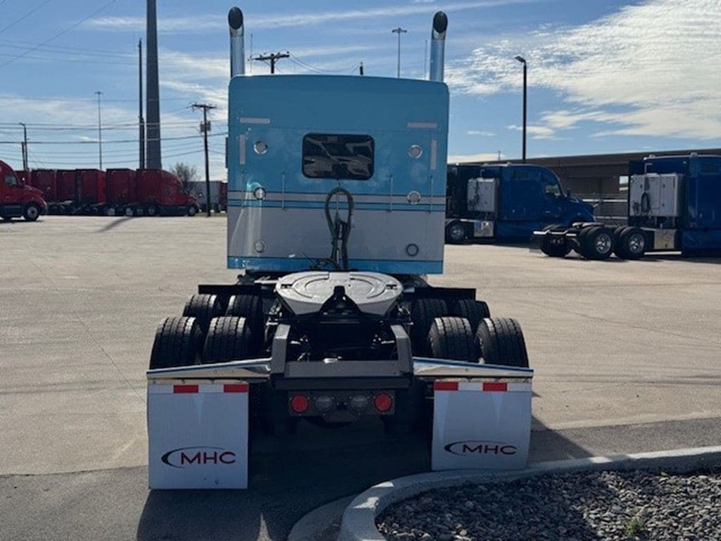 New 2026 KENWORTH W900L image 11