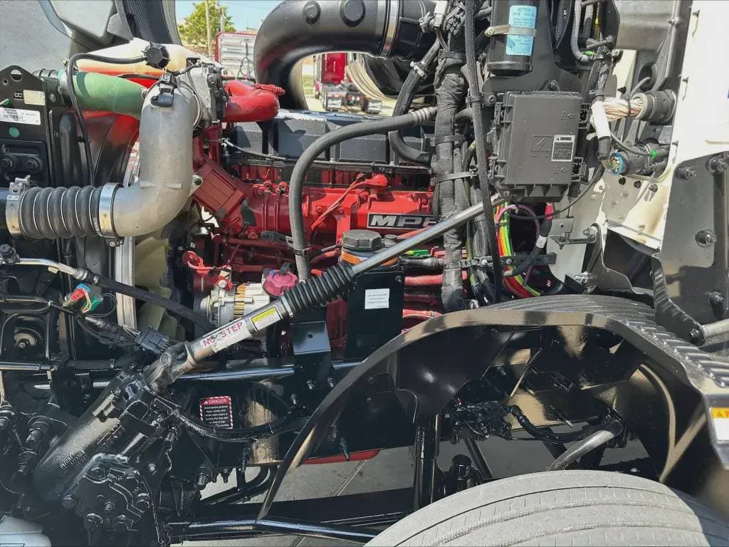 Used 2023 MACK Conventional - Sleeper Truck image 14