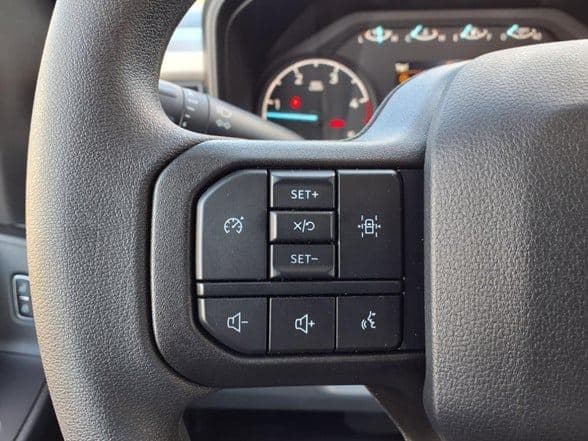 2025 Ford F350 image 10