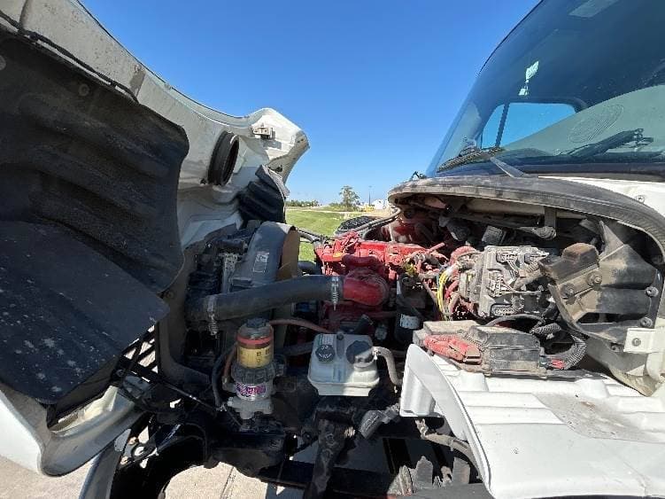 2021 Freightliner M2 image 9