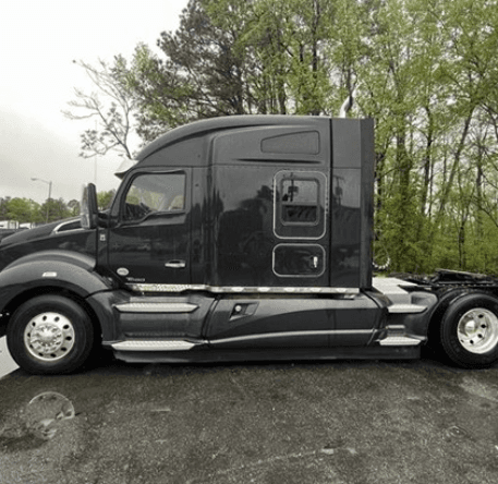 2020 Kenworth T680 image 4