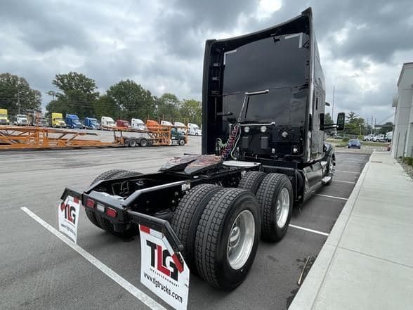 2020 Kenworth T680 image 4