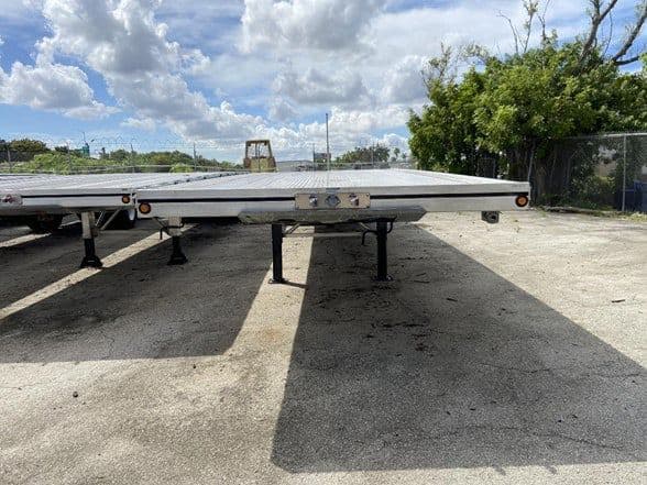 2025 Mac Trailer Mfg 1650 Cft image 2