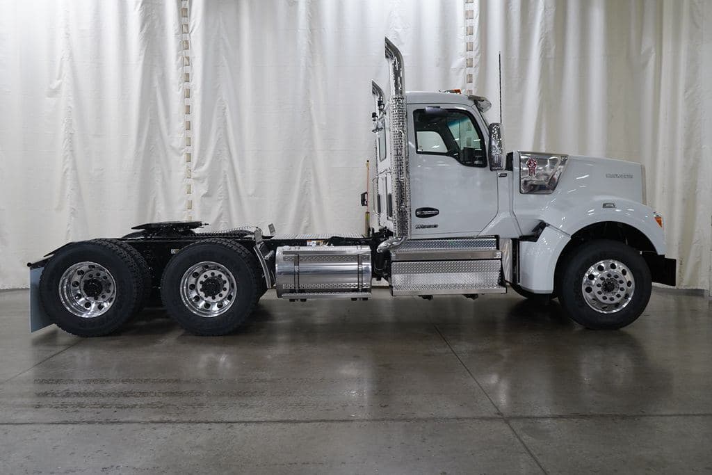 New 2026 KENWORTH W990 image 6