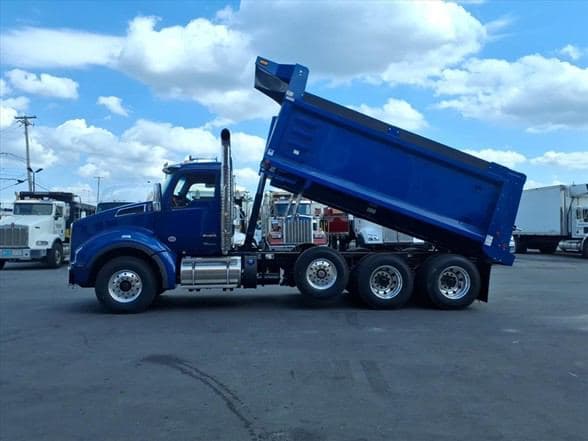 2026 Kenworth T880 image 12