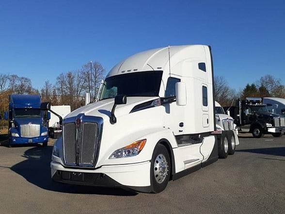 2024 Kenworth T680 image 1