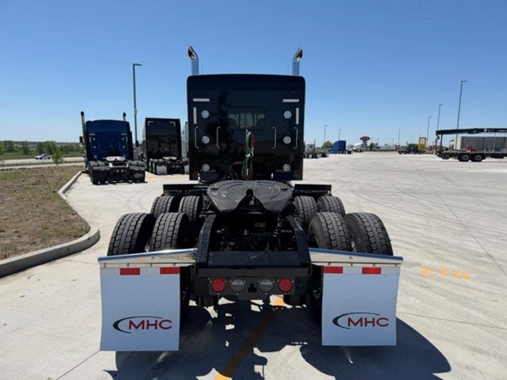New 2027 KENWORTH W900L image 5