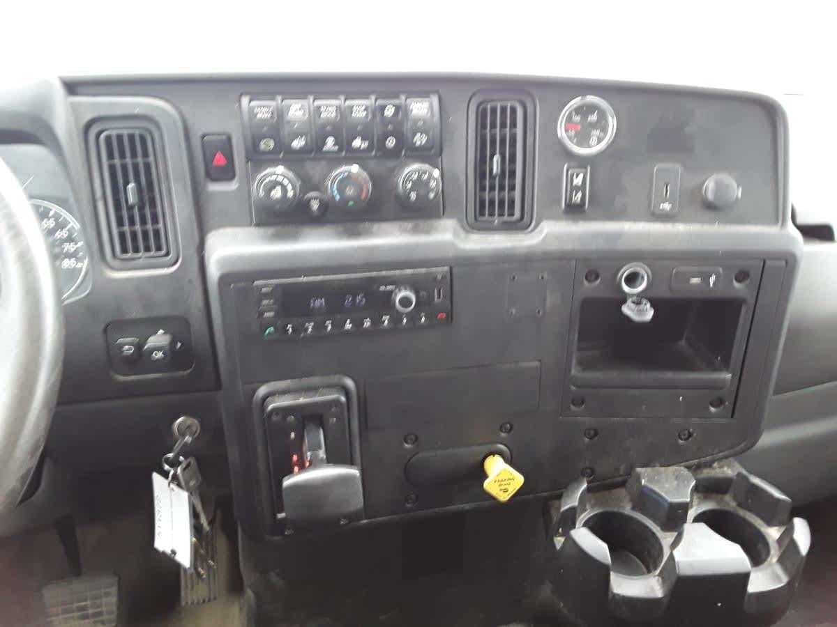 2022 International MV607 10 ft Box Truck - 260HP, 6 Speed Automatic image 11