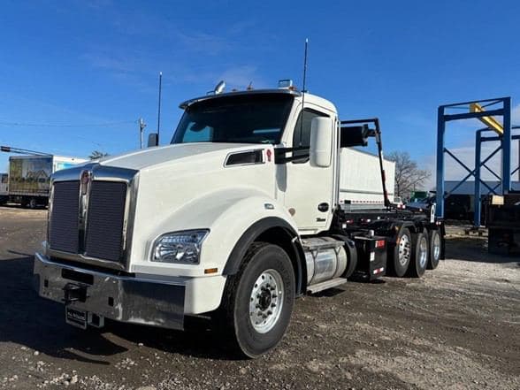 2025 Kenworth T880 image 7