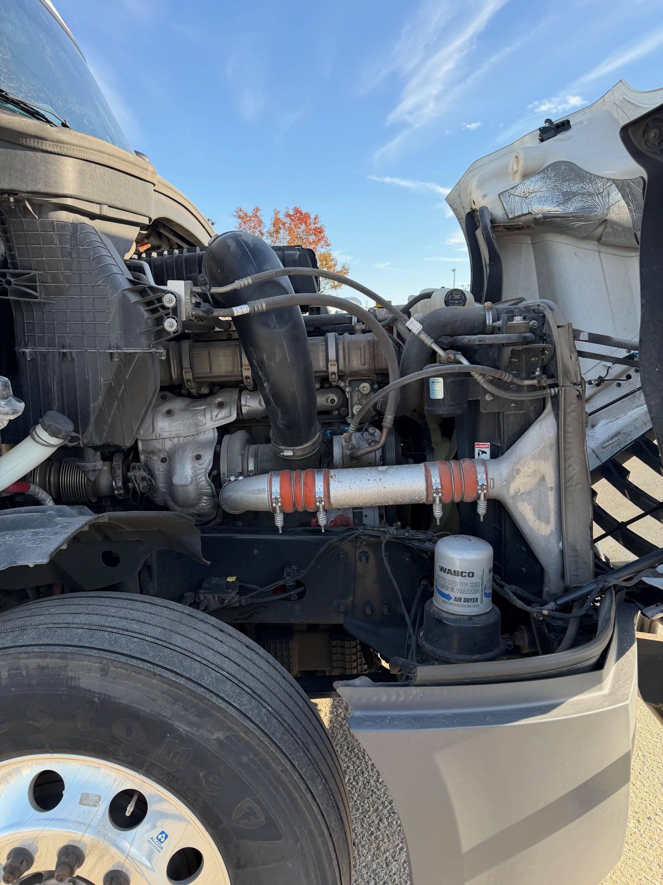 2021 Freightliner Cascadia image 10