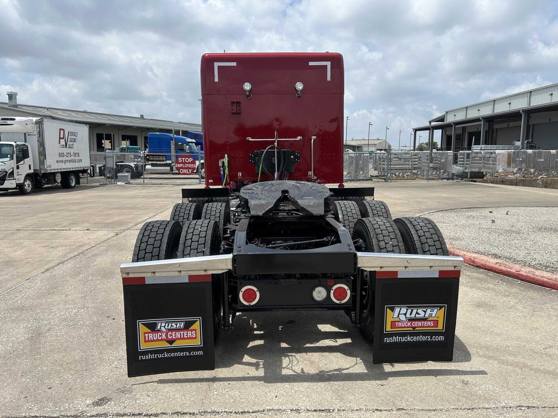 Used 2020 PETERBILT 579 Conventional - Sleeper Truck in Houston, TX image 5