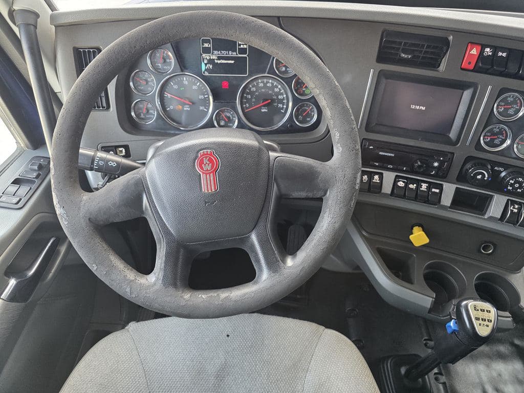 Used 2018 KENWORTH T880 image 7